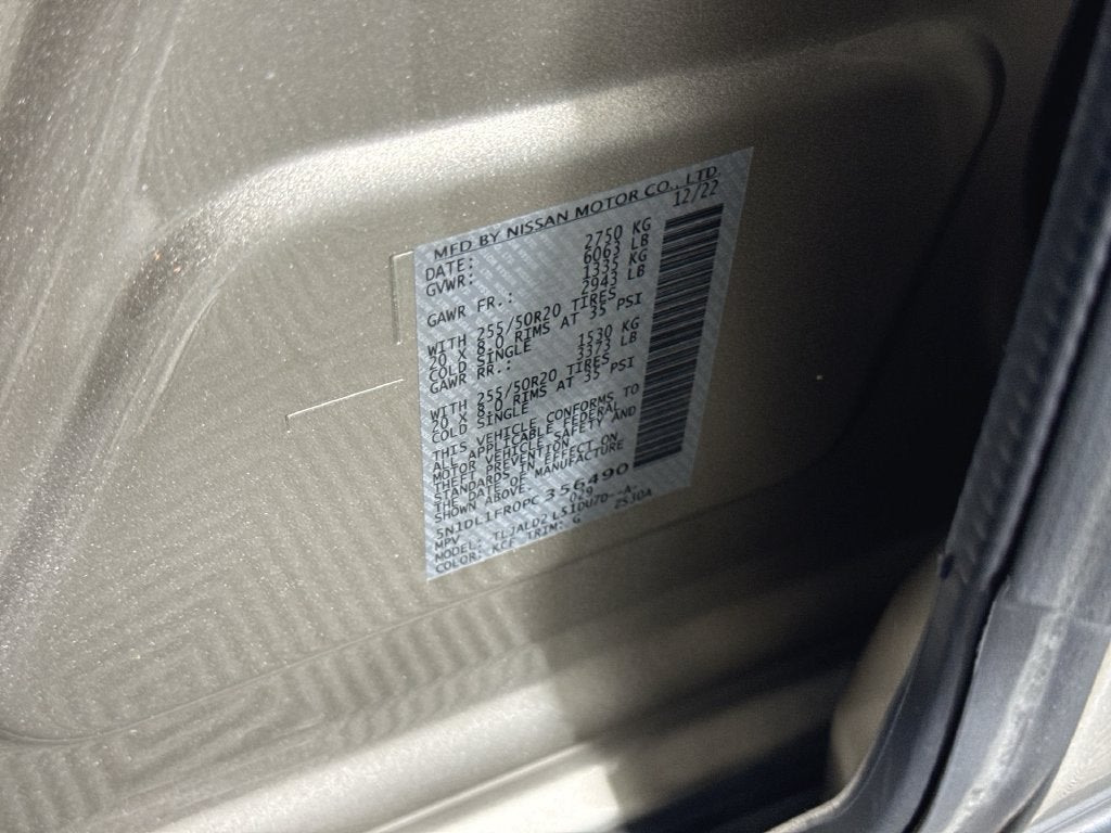 2023 INFINITI QX60 LUXE