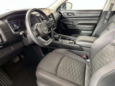 2023 Nissan Pathfinder S