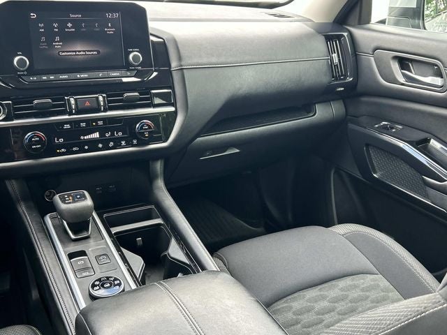 2022 Nissan Pathfinder S