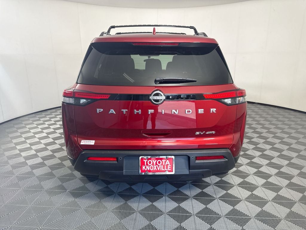2024 Nissan Pathfinder SV