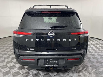2025 Nissan Pathfinder SV