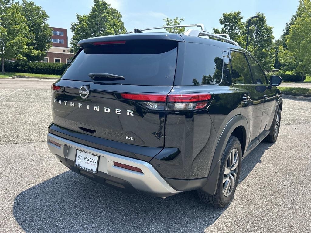 2024 Nissan Pathfinder SL