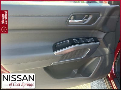 2026 Nissan Pathfinder SL