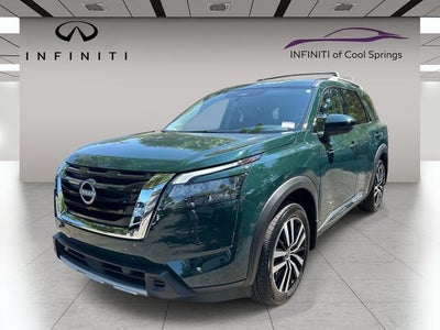 2025 Nissan Pathfinder Platinum