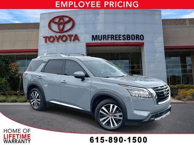 2025 Nissan Pathfinder Platinum