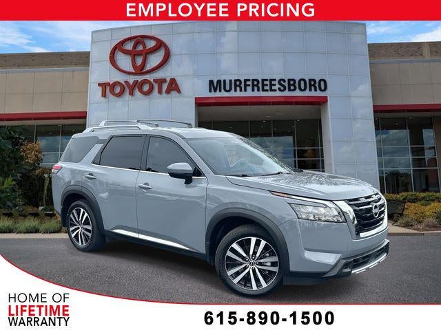 2025 Nissan Pathfinder Platinum