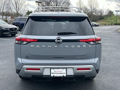 2025 Nissan Pathfinder Platinum