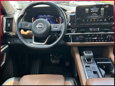 2023 Nissan Pathfinder Platinum