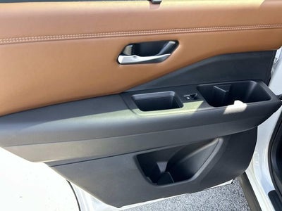 2024 Nissan Pathfinder Platinum