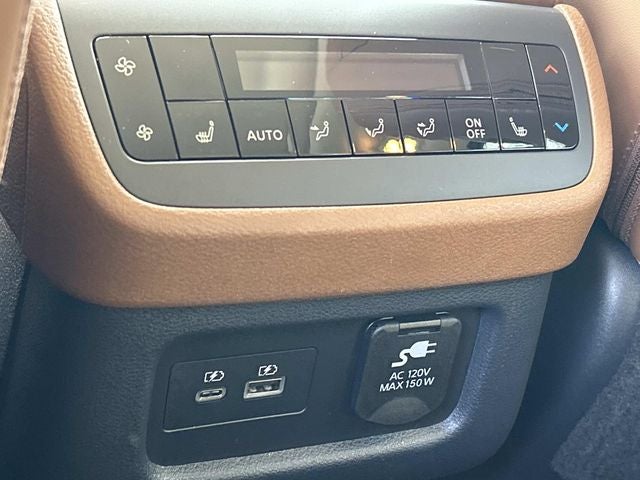 2024 Nissan Pathfinder Platinum