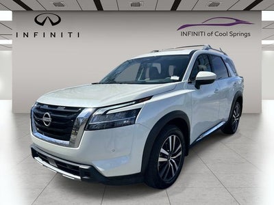 2024 Nissan Pathfinder Platinum