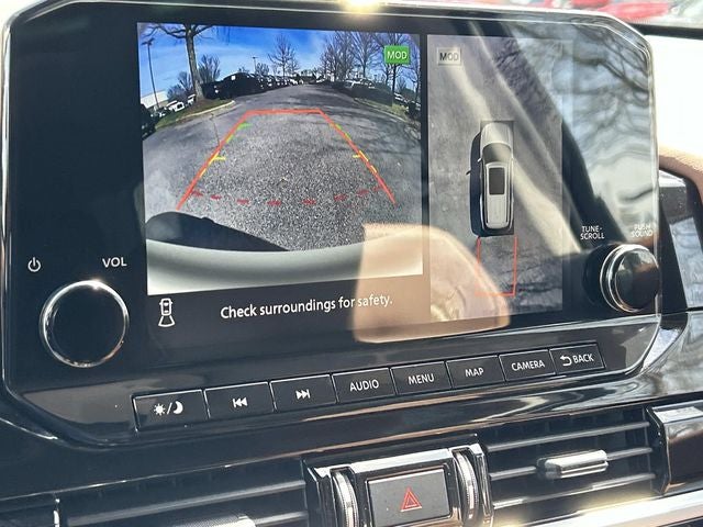 2024 Nissan Pathfinder Platinum