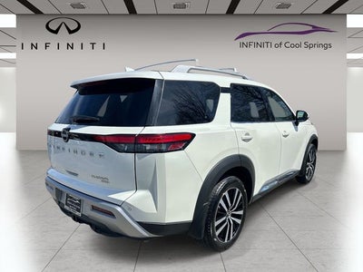 2024 Nissan Pathfinder Platinum