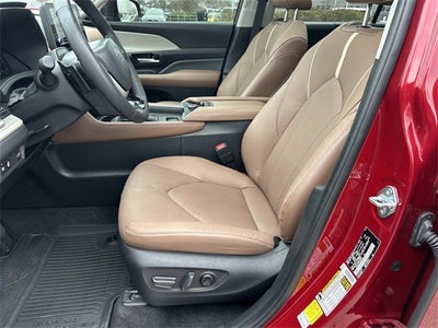 2024 Toyota Grand Highlander Platinum