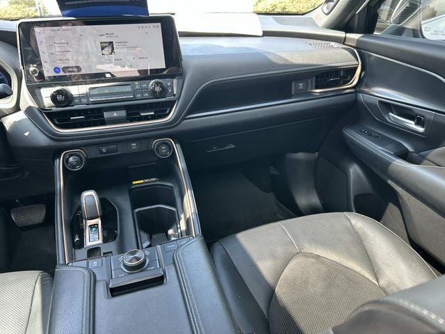 2024 Toyota Grand Highlander Hybrid MAX Platinum