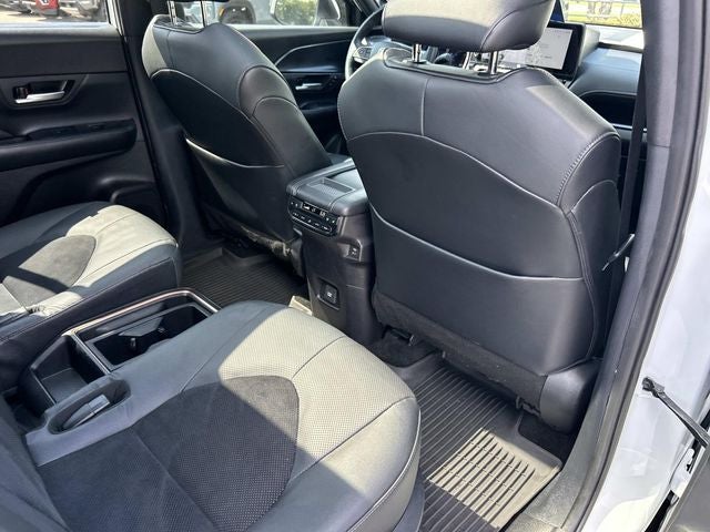 2024 Toyota Grand Highlander Hybrid MAX Platinum