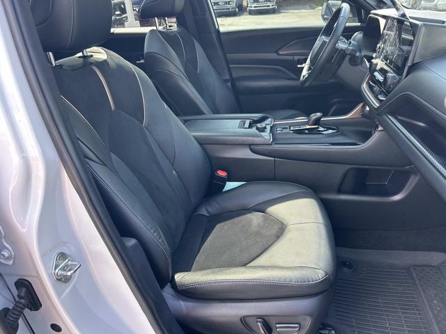 2024 Toyota Grand Highlander Hybrid MAX Platinum