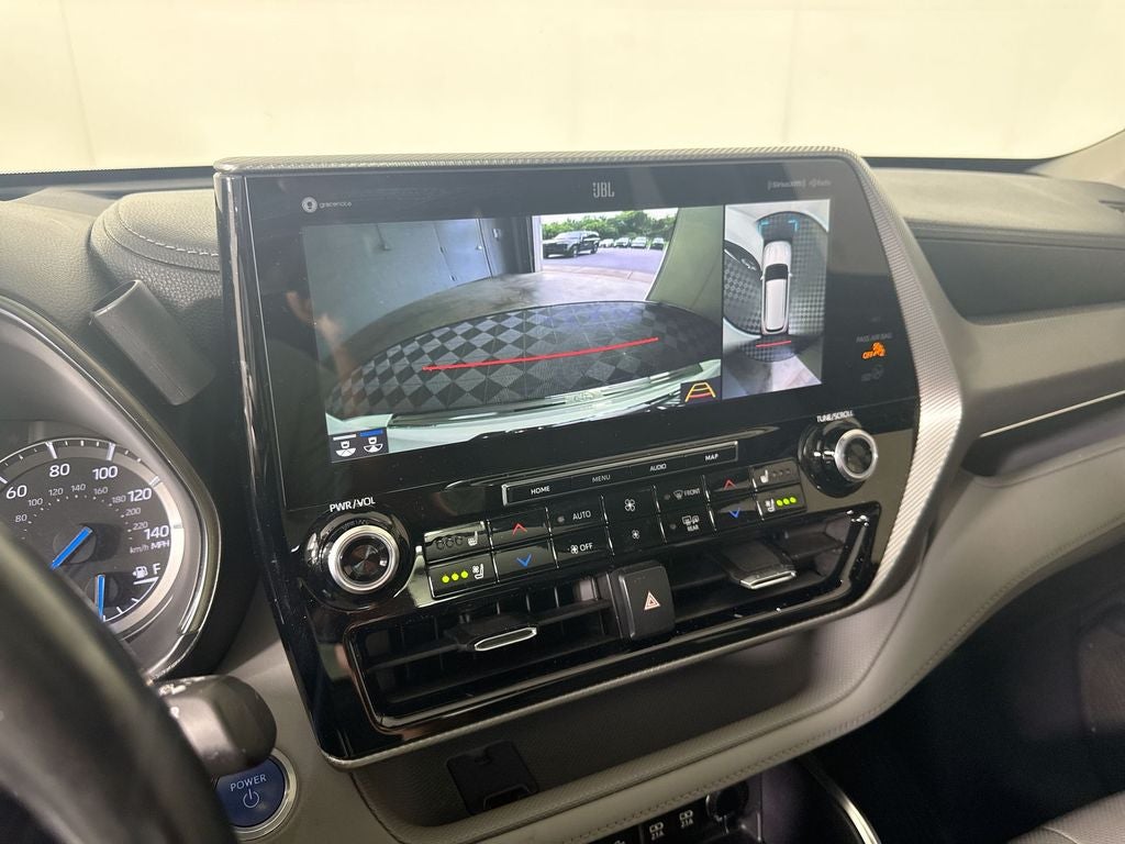 2021 Toyota Highlander Hybrid Platinum