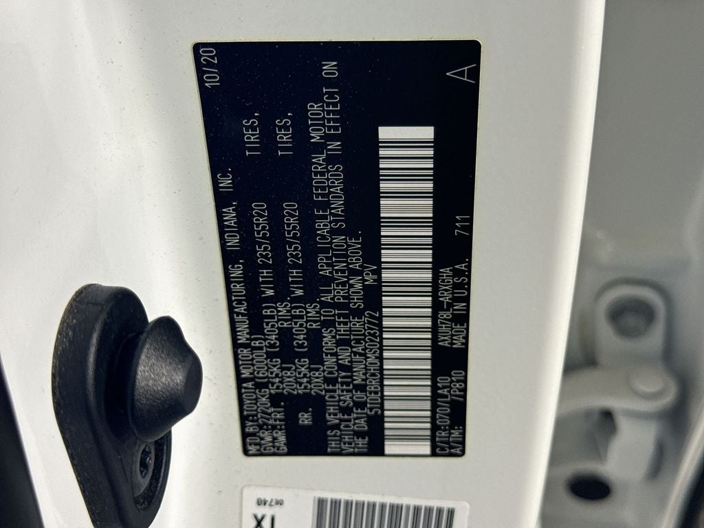 2021 Toyota Highlander Hybrid Platinum