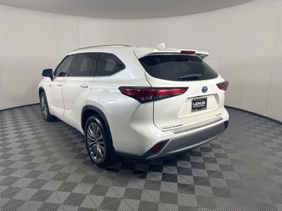 2021 Toyota Highlander Hybrid Platinum