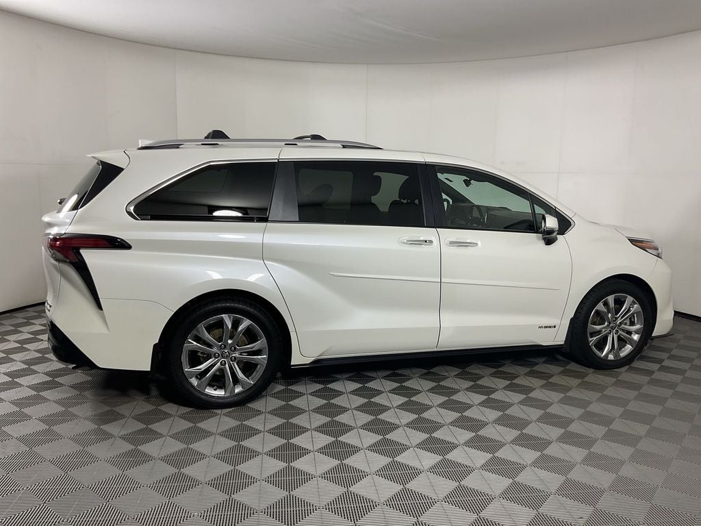 2021 Toyota Sienna Platinum 7 Passenger