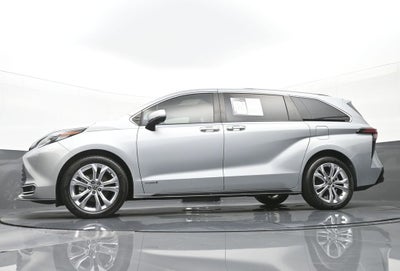 2021 Toyota Sienna Platinum 7 Passenger
