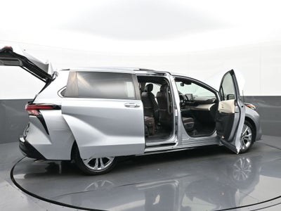 2021 Toyota Sienna Platinum 7 Passenger