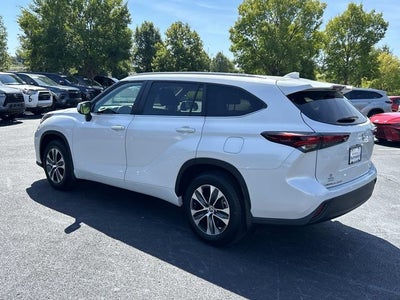 2024 Toyota Highlander XLE