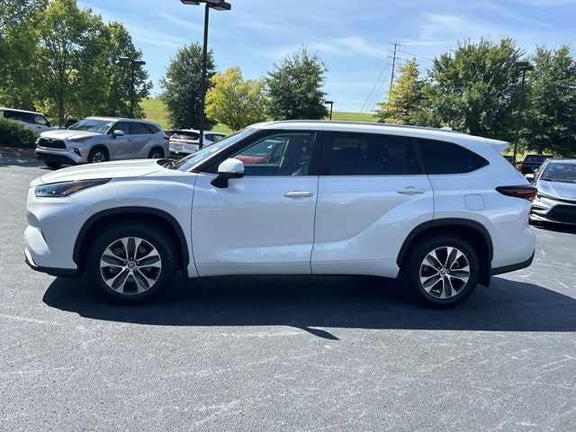 2024 Toyota Highlander XLE