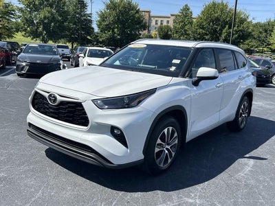 2024 Toyota Highlander XLE