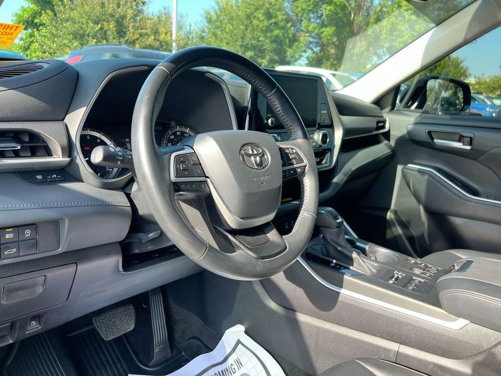 2023 Toyota Highlander XLE