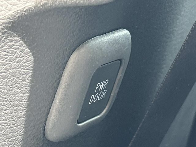 2026 Toyota Sienna LE 8 Passenger