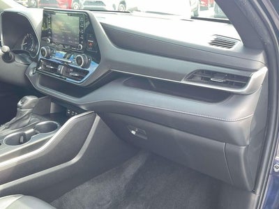 2022 Toyota Highlander XSE