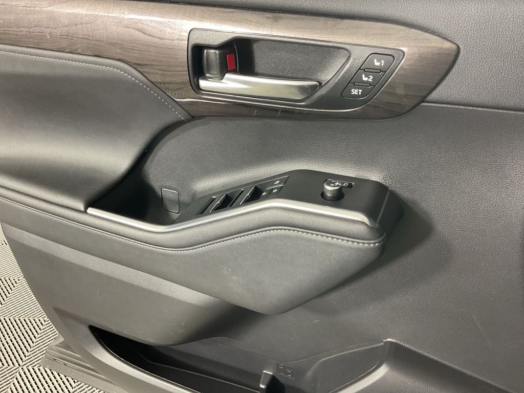 2023 Toyota Highlander Hybrid Limited