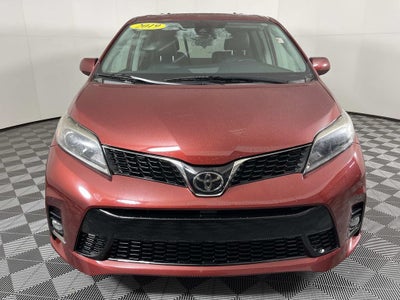 2019 Toyota Sienna SE Premium 8 Passenger