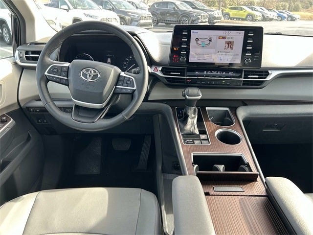 2024 Toyota Sienna XLE 7 Passenger