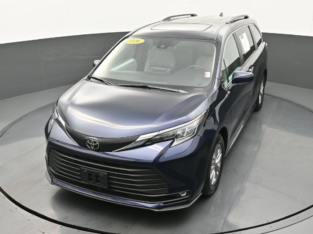 2026 Toyota Sienna XLE 8 Passenger