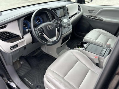 2019 Toyota Sienna XLE