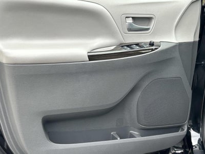 2019 Toyota Sienna XLE