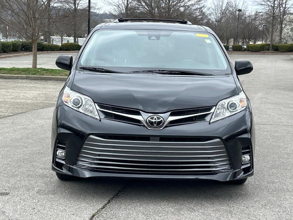 2019 Toyota Sienna XLE