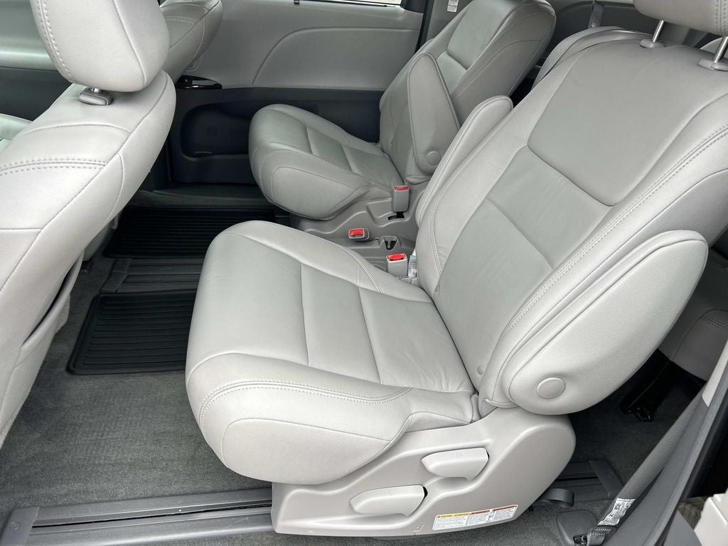 2019 Toyota Sienna XLE