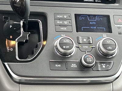 2019 Toyota Sienna XLE