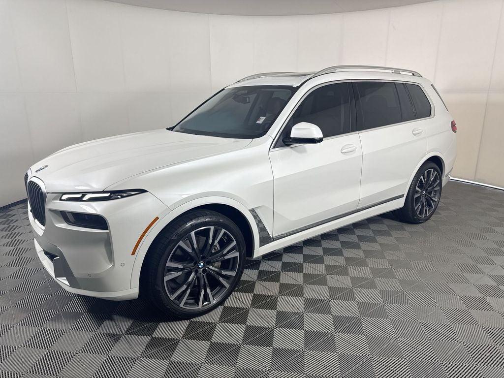 2025 BMW X7 xDrive40i