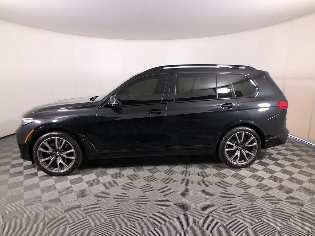 2021 BMW X7 M50i