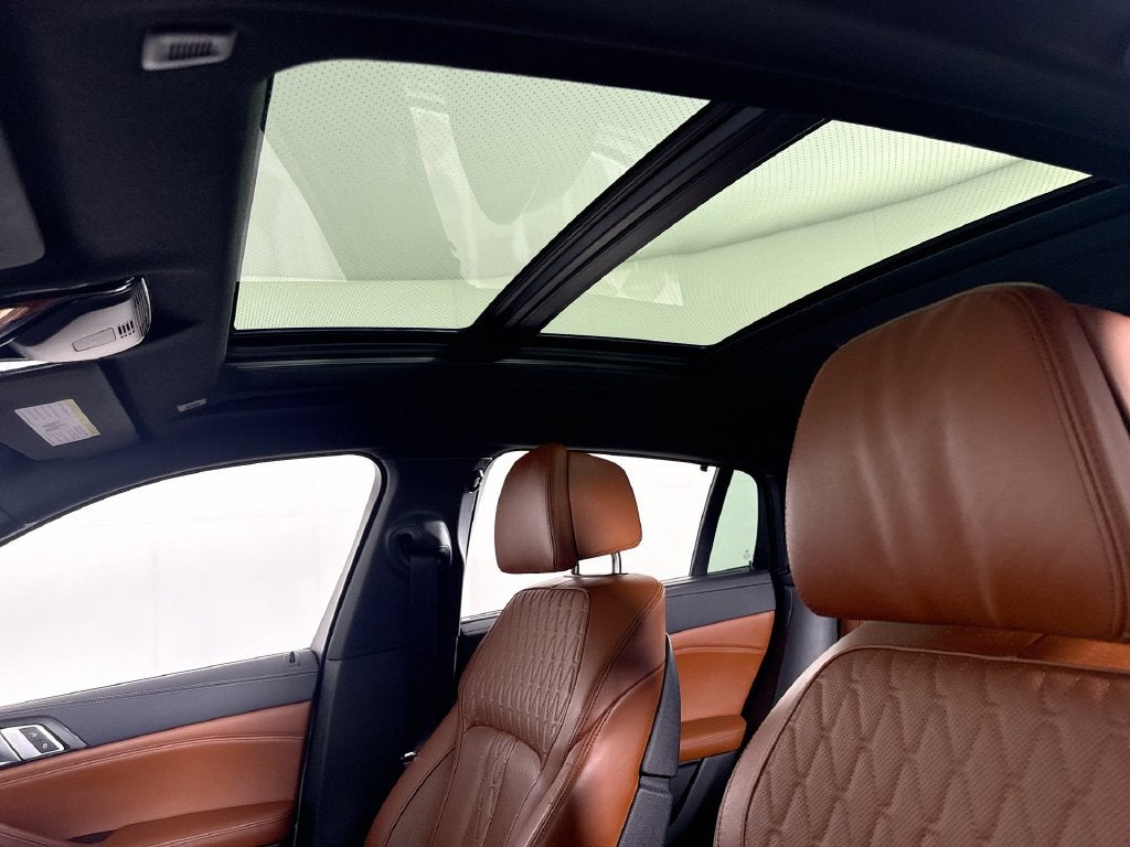 2023 BMW X6 xDrive40i