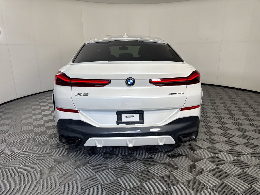 2023 BMW X6 xDrive40i