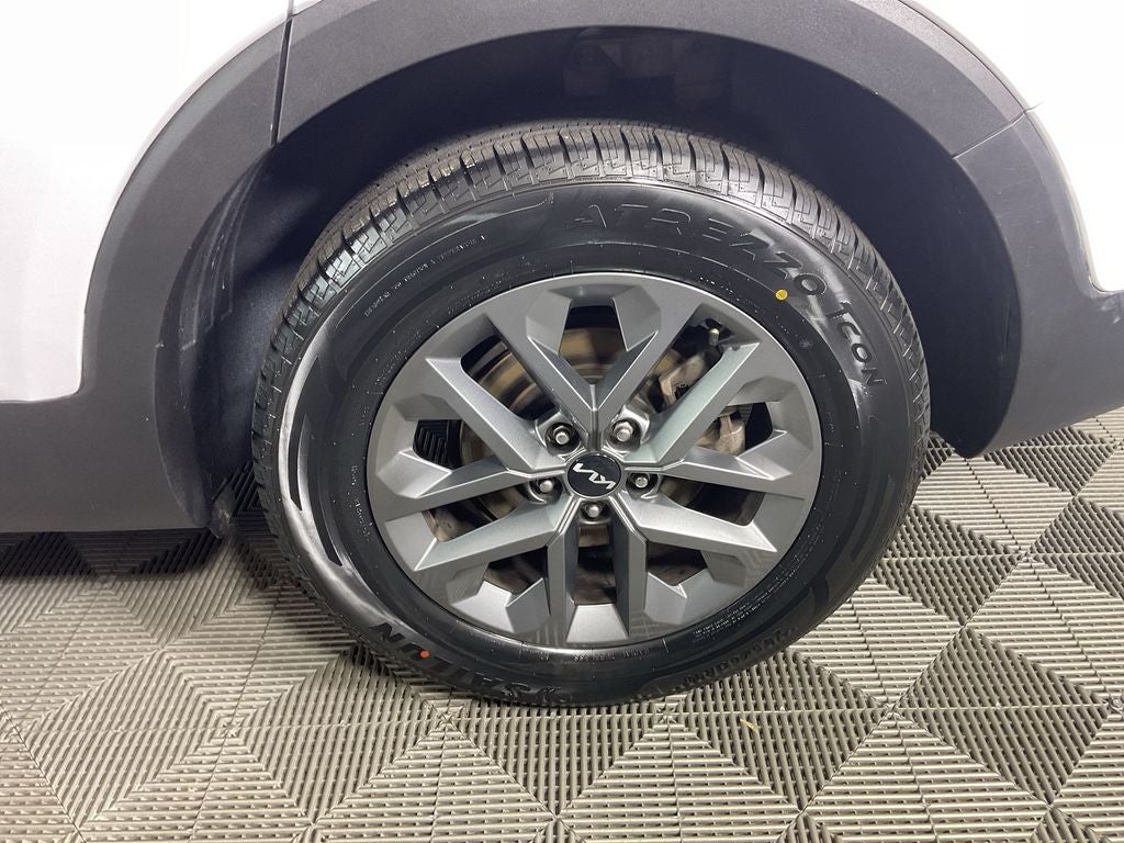 2023 Kia Telluride LX