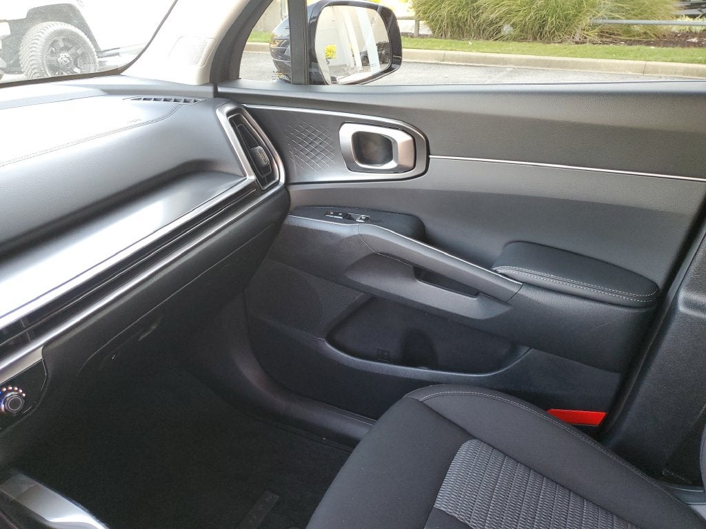 2025 Kia Sorento LX