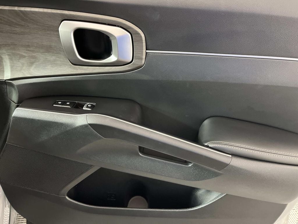 2025 Kia Sorento X-Line EX