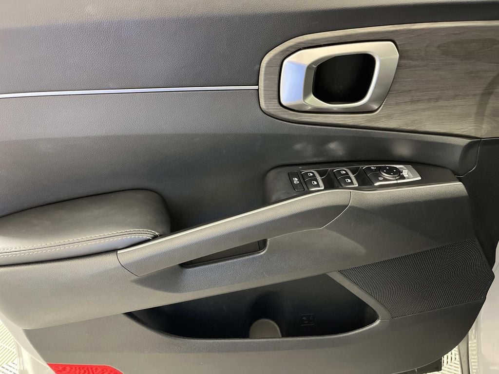 2025 Kia Sorento X-Line EX